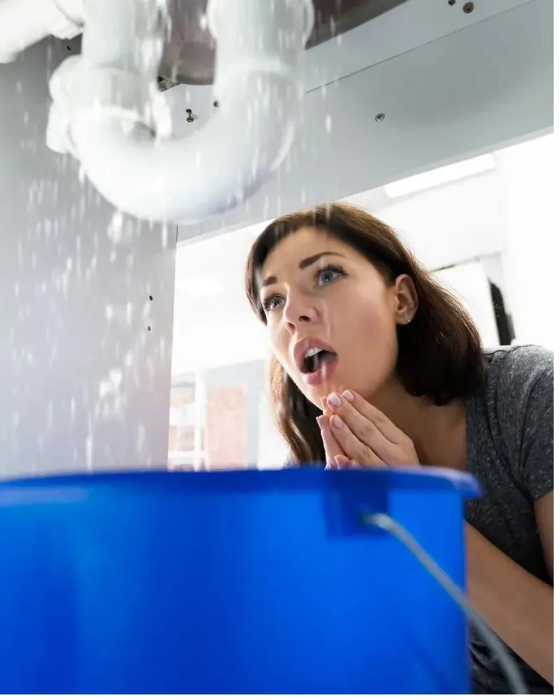 Reparación de fugas de agua en vivienda de Mallorca